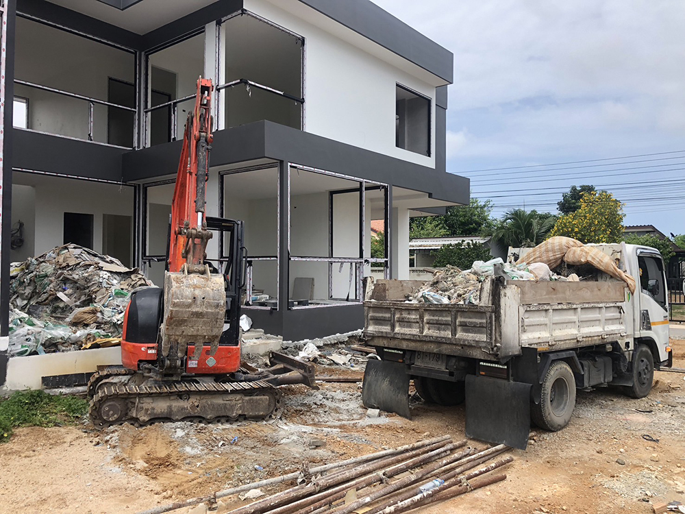 20 - https://โชคศิรินันท์เเท๊กเตอร์.com | บริการรถแม็คโครเล็ก PC30 เเม็คโครใหญ่ PC135 หกล้อดั้มพ์ เเละเทเลอร์ย้ายของ เครียริ่งพื้นที่ ปรับดิน ขุด เจาะ กดเข็ม วางท่อ ถมที่ ย้ายวัสดุก่อสร้าง รับทุบ รื้อ ถอนทุกชนิด รับงานทั่วระยอง