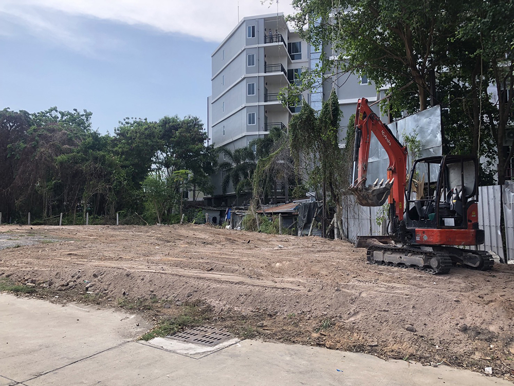 21 - https://โชคศิรินันท์เเท๊กเตอร์.com | บริการรถแม็คโครเล็ก PC30 เเม็คโครใหญ่ PC135 หกล้อดั้มพ์ เเละเทเลอร์ย้ายของ เครียริ่งพื้นที่ ปรับดิน ขุด เจาะ กดเข็ม วางท่อ ถมที่ ย้ายวัสดุก่อสร้าง รับทุบ รื้อ ถอนทุกชนิด รับงานทั่วระยอง