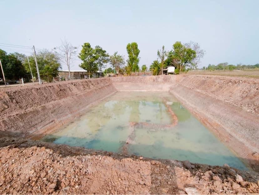 22 - https://โชคศิรินันท์เเท๊กเตอร์.com | บริการรถแม็คโครเล็ก PC30 เเม็คโครใหญ่ PC135 หกล้อดั้มพ์ เเละเทเลอร์ย้ายของ เครียริ่งพื้นที่ ปรับดิน ขุด เจาะ กดเข็ม วางท่อ ถมที่ ย้ายวัสดุก่อสร้าง รับทุบ รื้อ ถอนทุกชนิด รับงานทั่วระยอง