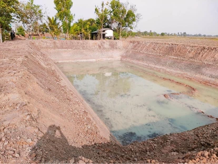 23 - https://โชคศิรินันท์เเท๊กเตอร์.com | บริการรถแม็คโครเล็ก PC30 เเม็คโครใหญ่ PC135 หกล้อดั้มพ์ เเละเทเลอร์ย้ายของ เครียริ่งพื้นที่ ปรับดิน ขุด เจาะ กดเข็ม วางท่อ ถมที่ ย้ายวัสดุก่อสร้าง รับทุบ รื้อ ถอนทุกชนิด รับงานทั่วระยอง