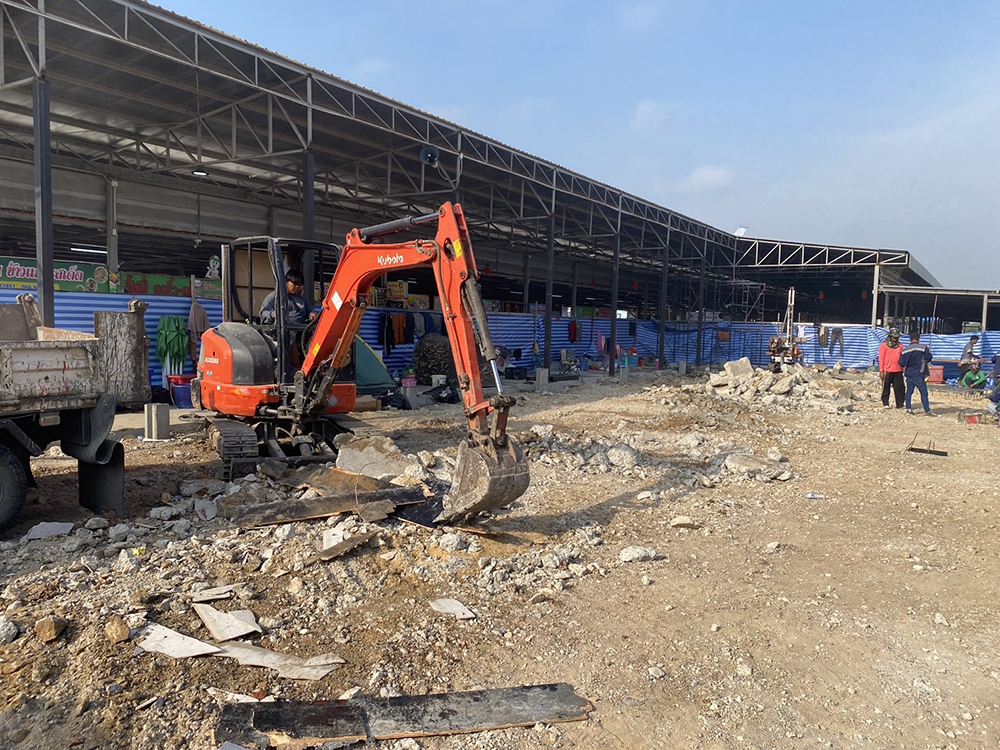 3 - https://โชคศิรินันท์เเท๊กเตอร์.com | บริการรถแม็คโครเล็ก PC30 เเม็คโครใหญ่ PC135 หกล้อดั้มพ์ เเละเทเลอร์ย้ายของ เครียริ่งพื้นที่ ปรับดิน ขุด เจาะ กดเข็ม วางท่อ ถมที่ ย้ายวัสดุก่อสร้าง รับทุบ รื้อ ถอนทุกชนิด รับงานทั่วระยอง