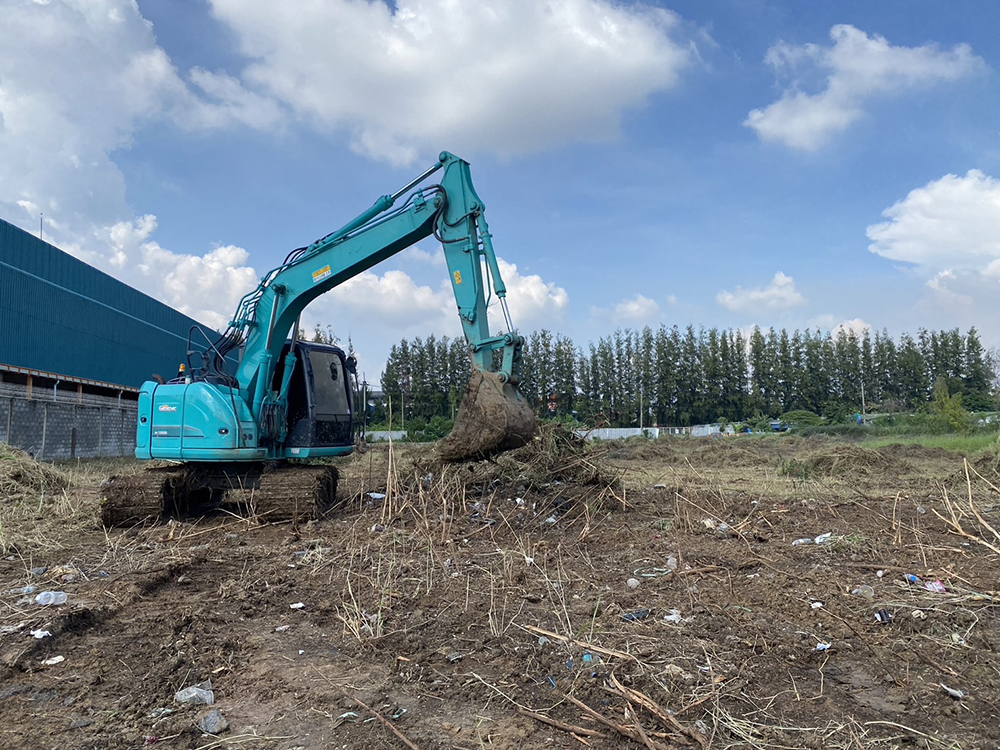 36 - https://โชคศิรินันท์เเท๊กเตอร์.com | บริการรถแม็คโครเล็ก PC30 เเม็คโครใหญ่ PC135 หกล้อดั้มพ์ เเละเทเลอร์ย้ายของ เครียริ่งพื้นที่ ปรับดิน ขุด เจาะ กดเข็ม วางท่อ ถมที่ ย้ายวัสดุก่อสร้าง รับทุบ รื้อ ถอนทุกชนิด รับงานทั่วระยอง