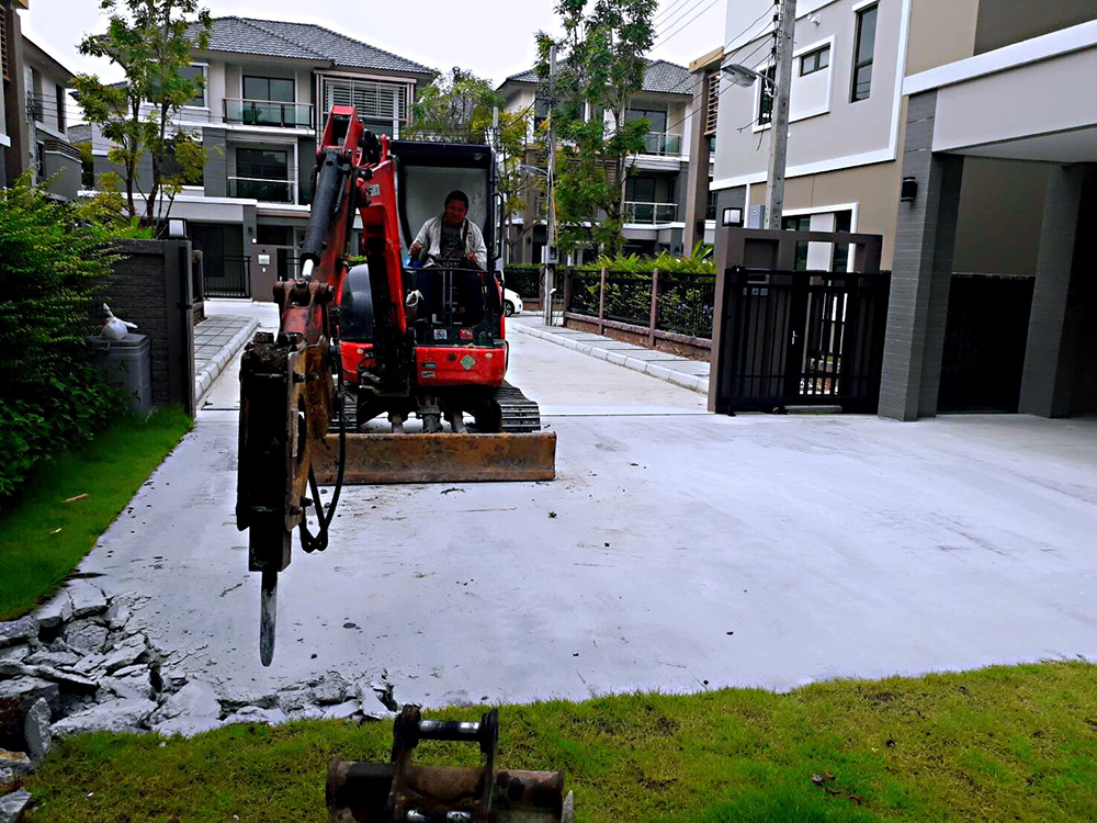 45 - https://โชคศิรินันท์เเท๊กเตอร์.com | บริการรถแม็คโครเล็ก PC30 เเม็คโครใหญ่ PC135 หกล้อดั้มพ์ เเละเทเลอร์ย้ายของ เครียริ่งพื้นที่ ปรับดิน ขุด เจาะ กดเข็ม วางท่อ ถมที่ ย้ายวัสดุก่อสร้าง รับทุบ รื้อ ถอนทุกชนิด รับงานทั่วระยอง